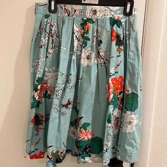 CLOSE OUT SALE: Urban Outfitters Light Teal pleated skirt - Medium - Picture 3 of 4
